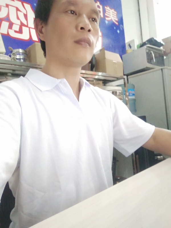 深蓝色的海的第一张照片--上杭相亲网