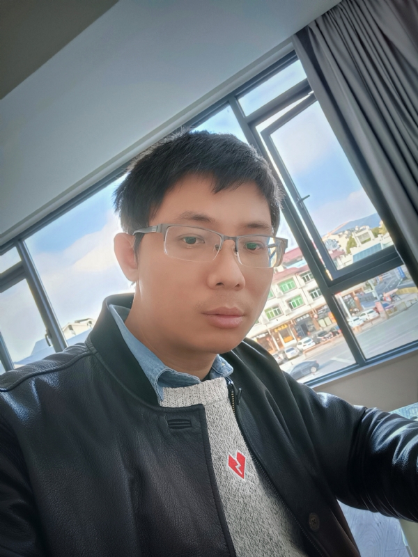 也许只是缺少一个拥抱的第二张照片--上杭相亲网